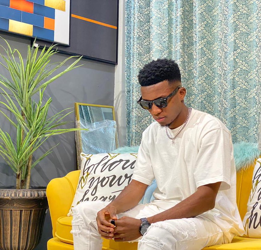 kofi kinaata and mp EnUgOOUW8AAtaxF kinaata