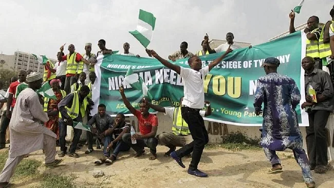 Nigerians protest insecurity following frequent kidnappings 5 Nigerians protest insecurity following frequent kidnappings