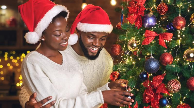 Tips to help you find love this Christmas (Good Luck) 2 Christmas