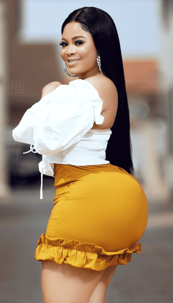 Kisa Gbekle Said Her GH¢50K surgery body is to attract only rich men (READ MORE) 4 Kisa Gbekle