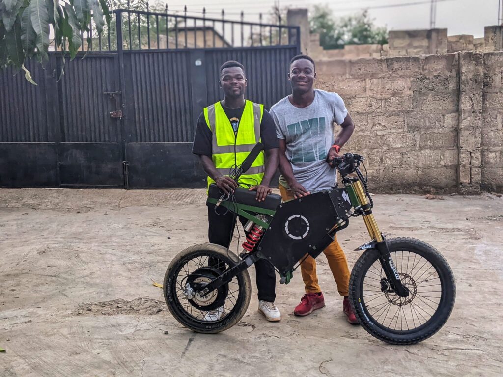 26-Year-Old Ghanaian Man Builds Electric Bikes With Dead Laptop Batteries (VIDEO) 14 274370937 4736231509818808 2308104025813101750 n