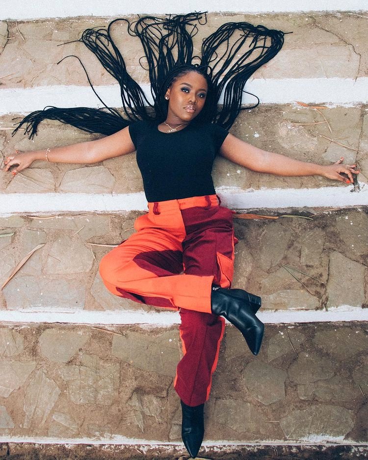 Gyakie Dazzles In Beautiful Photos Putting On Suit And Trouser As Fans React. 4 Gyakie