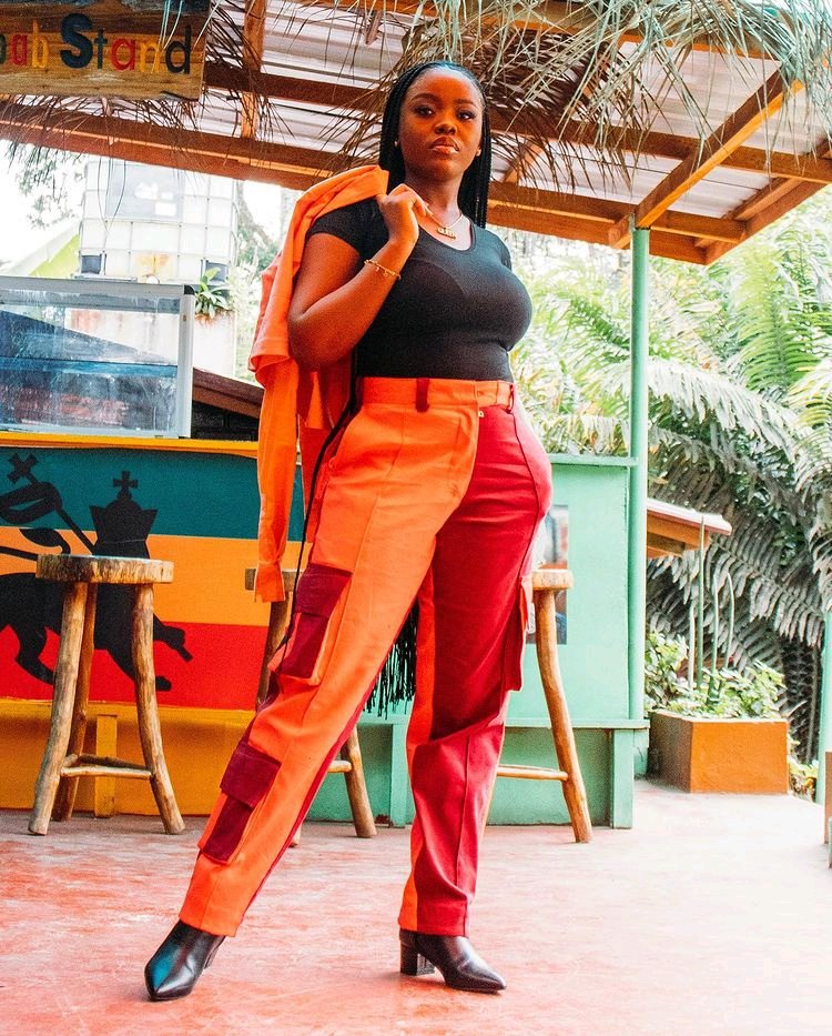 Gyakie Dazzles In Beautiful Photos Putting On Suit And Trouser As Fans React. 3 Gyakie