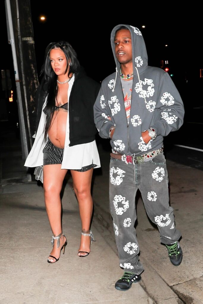 Rihanna Wore Another Bump-Baring Outfit During Date Night With ASAP Rocky 3 rihanna b
