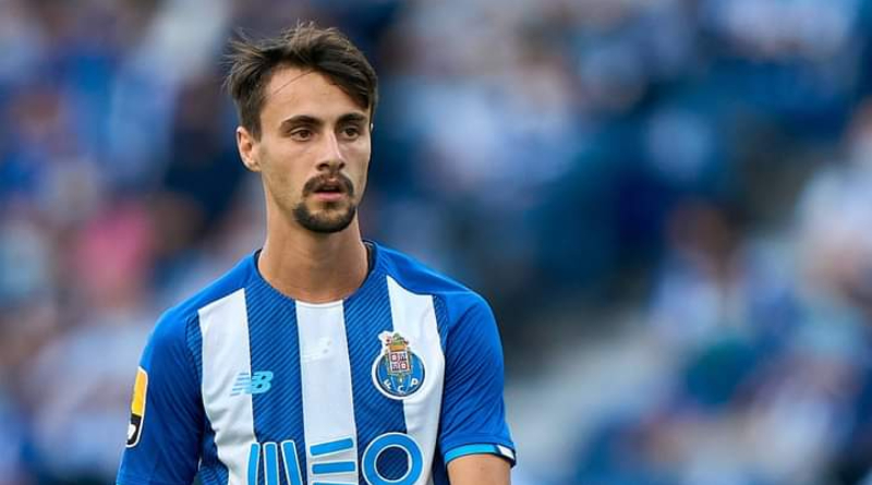 Arsenal complete Fabio Vieira signing from Porto in £34.2m deal 2 FotoJet 2022 06 27T000523.218