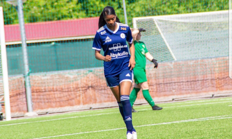 Sharon Sampson: Beautiful Photos Of Ghana's New Midfielder And Model 3 Sharon Esinam Sampson Telge to Black Princesses