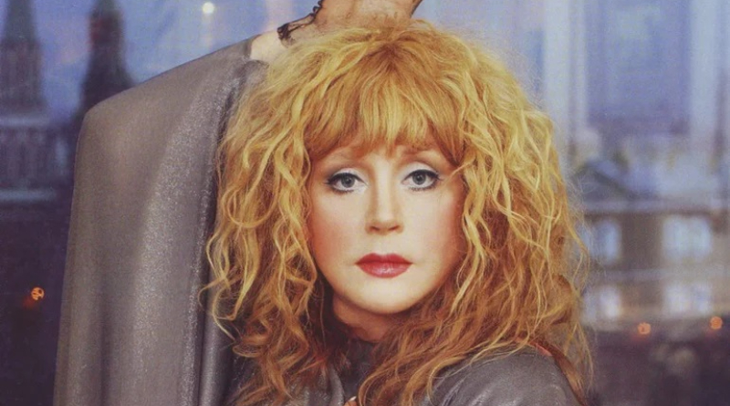 'Call me a foreign agent' says Russian anti-war pop star Alla Pugacheva 2 'Call me a foreign agent' says Russian anti-war pop star Alla Pugacheva