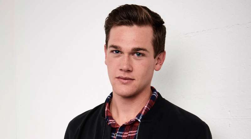 Taylor John Smith Biography: Height And Weight 2 Taylor John Smith Biography: Height And Weight