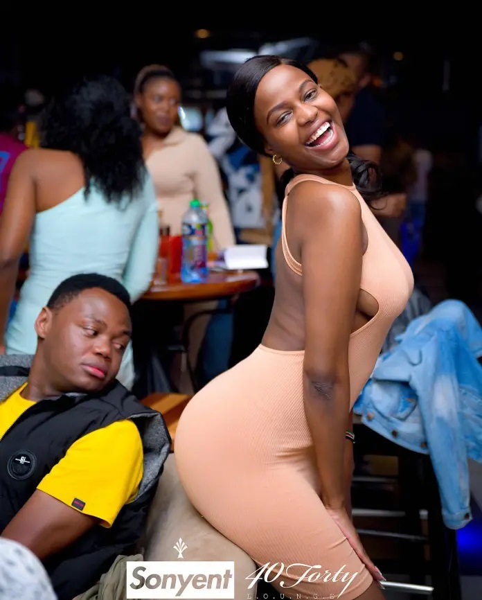 Something Must Kill A Man!!! This Guy Couldn’t Hold His Thirst (PHOTOS). 2 guy