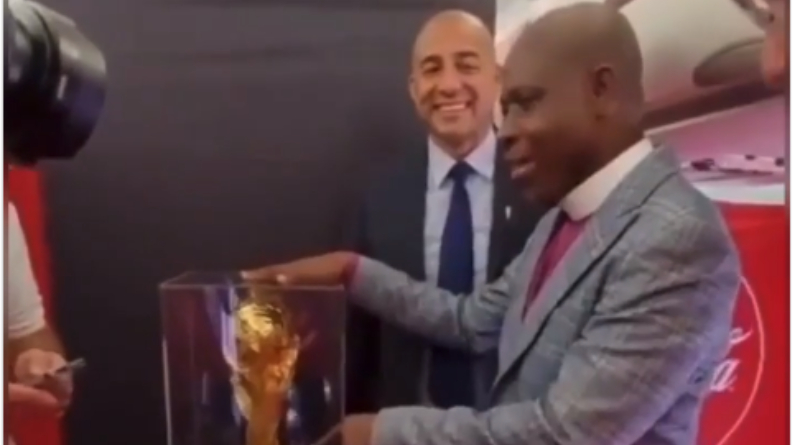 VIDEO: See How A Whiteman Laughed After A Pastor Prayed For Ghana To Win The World Cup Trophy 2 VIDEO: See How A Whiteman Laughed After A Pastor Prayed For Ghana To Win The World Cup Trophy