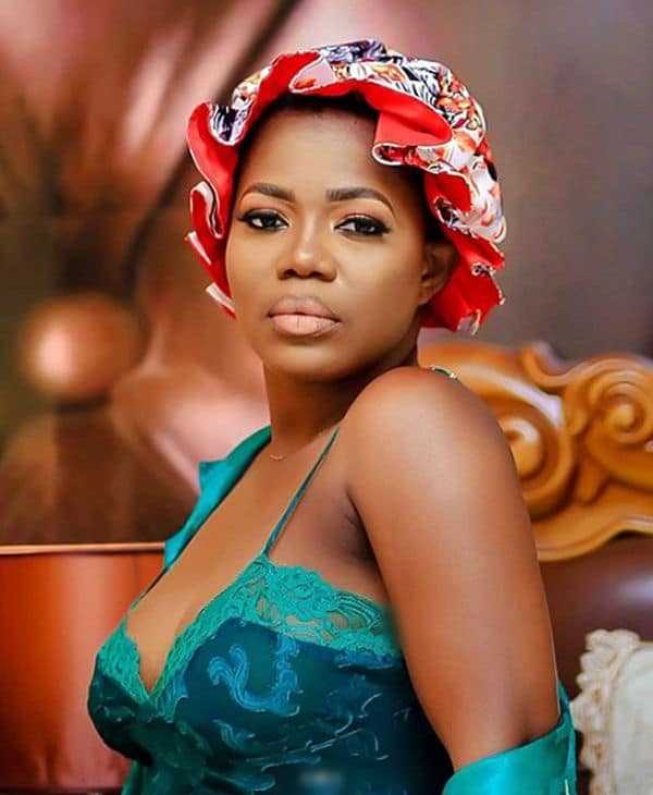 Fans Go Off The Deep End As Mzbel Officially Drops X'mas Hit Banger 'Asibolanga' 2 1666948368511 1