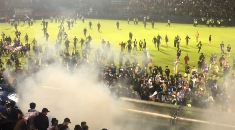 Indonesia Stadium riot video (Details)