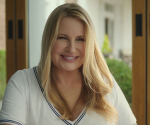 Jennifer Coolidge Biography: Is She Pregnant, While She Was Filming The Watcher? 3 Jennifer Coolidge
