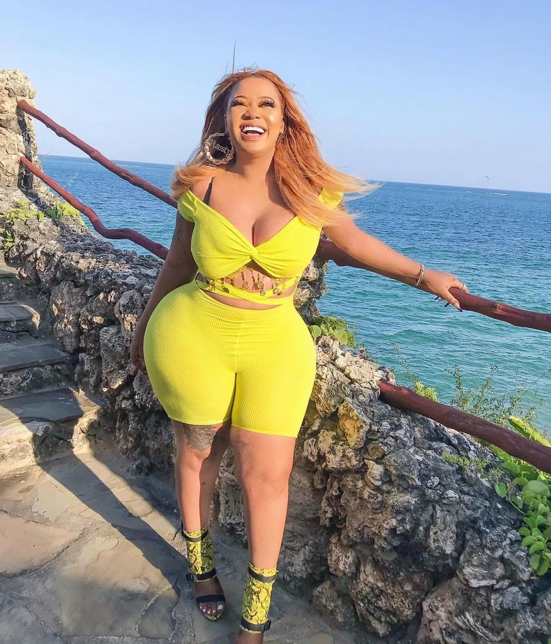 Queen Vee Shockingly Loses Enhanced Curves In New Photos; says she nearly died