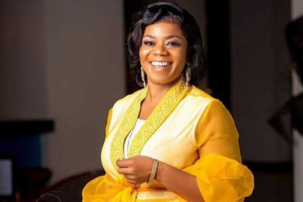 Obaapa Christy, Afia Schwarzenegger, Brother Sammy, Ernest Opoku, Selassie Ibrahim Among Other Celebrities Grace 'Piesie Esther @ 20' Concert 2 1667827798992