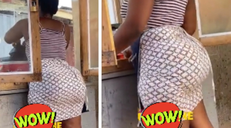 Gob3 Seller With Huge Curvies Becomes an Internet Sensation 2 Gob3 Seller