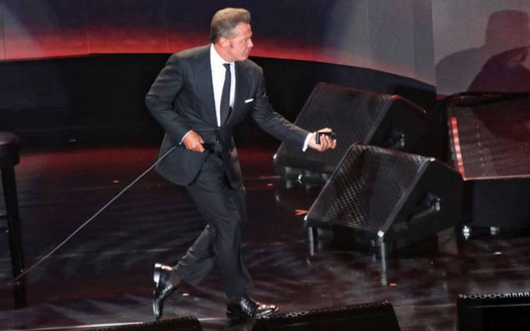 Luis Miguel Wife: Is Luis Miguel Married? 3 Luis Miguel's Wife