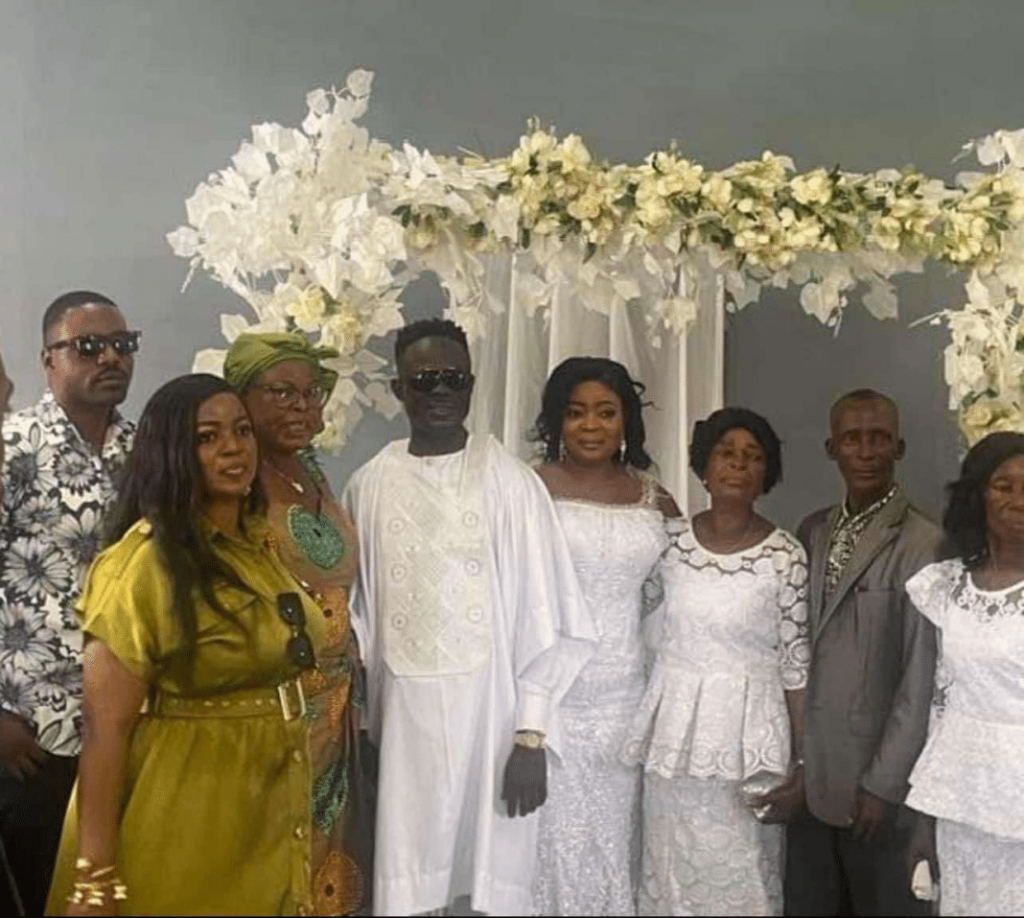 Ship Dealer’s Wedding: Oliver Kahn ties the knot in a private ceremony – Photos 3 Ship dealer