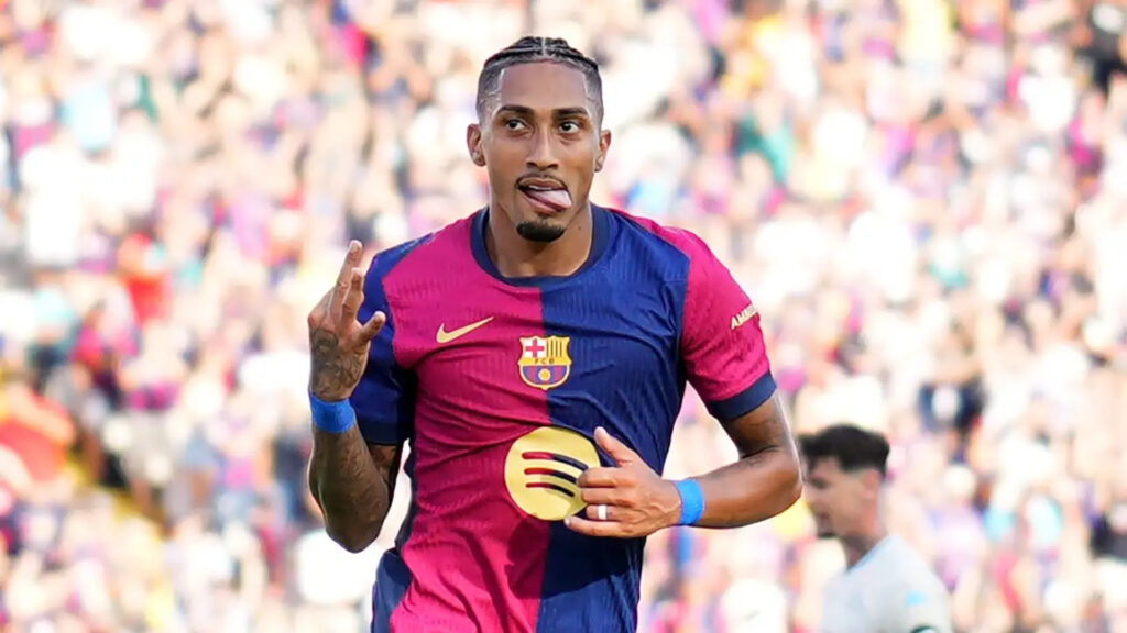 Barcelona defeats Bayern Munich in the Champions League thanks to a hat-trick from Raphinha. 2 Barcelona defeats Bayern Munich in the Champions League thanks to a hat trick from Raphinha