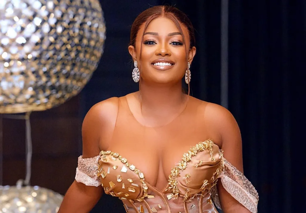 Ama Burland Silences Troll with GH¢480k Hair Business Revenue 2 Ama Burland Silences Troll with GH¢480k Hair Business Revenue