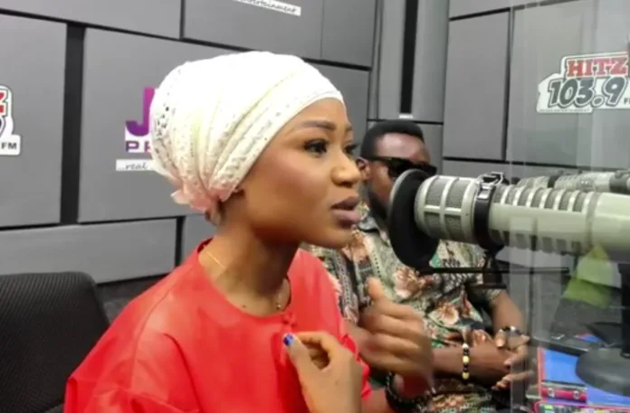 Akuapem Poloo Snaps: Actress Beats Blogger for Asking If Her Son Is Dating 2 Akuapem Poloo Snaps: Actress Beats Blogger for Asking If Her Son Is Dating